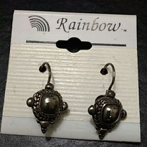 Rainbow brand silver tone round earrings